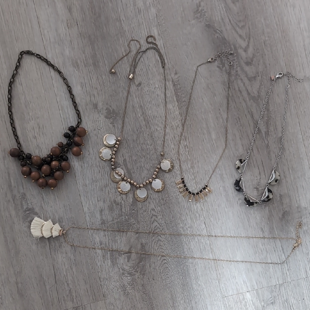 Elegant Multi-Color Necklace Set